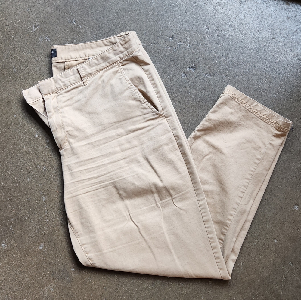 Banana Republic Chino Pants